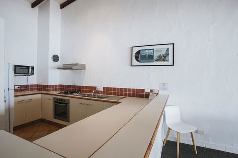 Canal Rocks Beachfront Apartments - Accommodation VIC 25