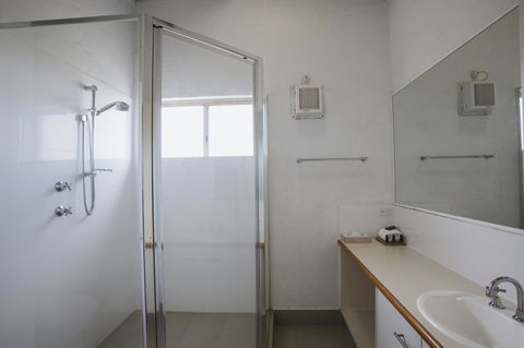 Canal Rocks Beachfront Apartments - Accommodation VIC 20