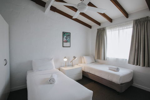 Canal Rocks Beachfront Apartments - Accommodation VIC 17