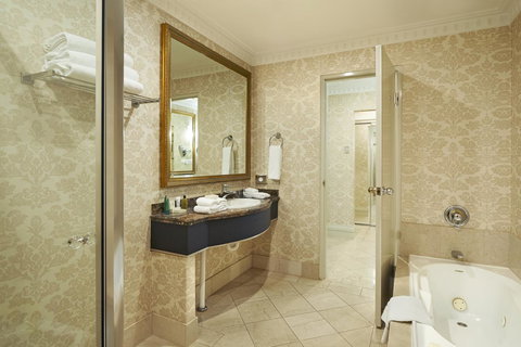 Parmelia Hilton Perth - Accommodation VIC 5
