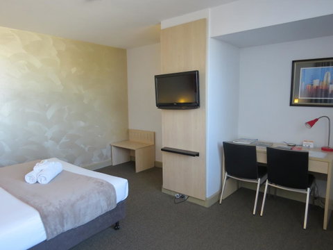 Metro Hotel Perth - Accommodation VIC 42