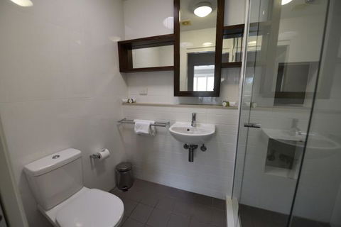 East On Byron - Accommodation VIC 9