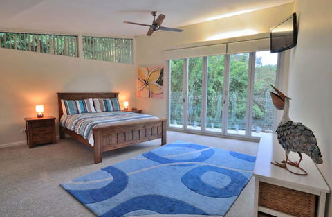 Crescent Head Spa Villa - Accommodation VIC 2