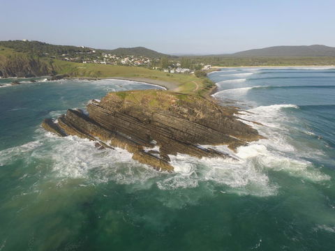 Crescent Head Spa Villa - Accommodation VIC 19