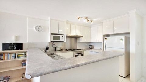 Darling Harbor Apartment - Accommodation VIC 2