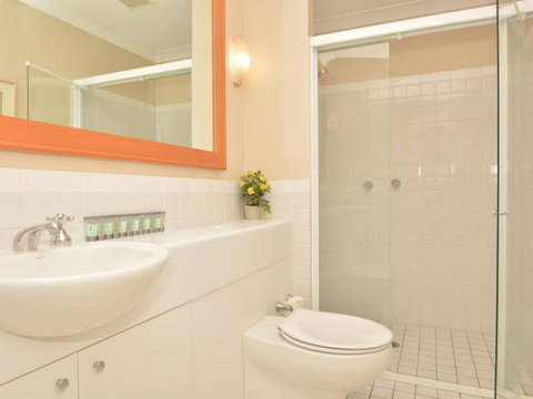 Villa Executive 2br Cypress DS Located Within Cypress Lakes Resort - Accommodation VIC 11