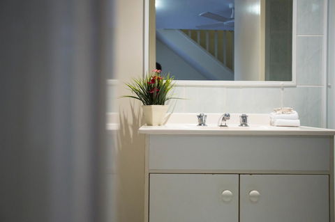 Byron Central Apartments - Accommodation VIC 2