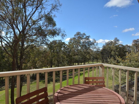 Villa 2br Prosecco Villa Located Within Cypress Lakes Resort - Accommodation VIC 9