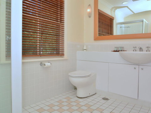 Villa 2br Prosecco Villa Located Within Cypress Lakes Resort - Accommodation VIC 15