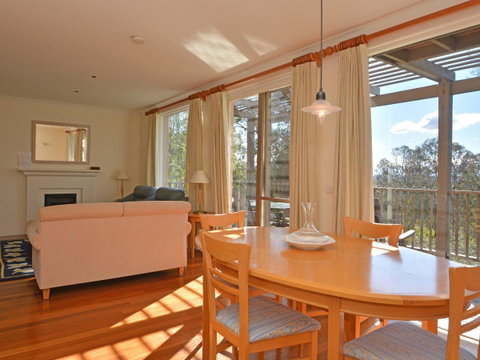 Villa 2br Prosecco Villa Located Within Cypress Lakes Resort - Accommodation VIC 5