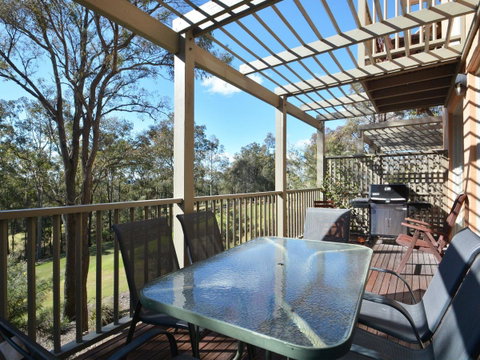 Villa 2br Prosecco Villa Located Within Cypress Lakes Resort - Accommodation VIC 4