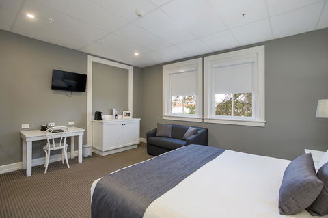 CH Boutique Hotel & Apartments, Ascend Hotel Collection - Accommodation VIC 18