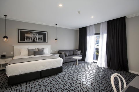 CH Boutique Hotel & Apartments, Ascend Hotel Collection - Accommodation VIC 1