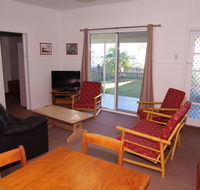 Fleur Cottage 7 Willow Street - Accommodation VIC