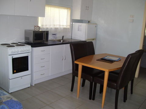 Glenwood Tourist Park & Motel - Accommodation VIC 29