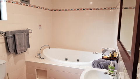 Great Escape Lofts - Accommodation VIC 4