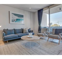 Oceanside Elegance At Superb Home Steps From Sand - Accommodation VIC