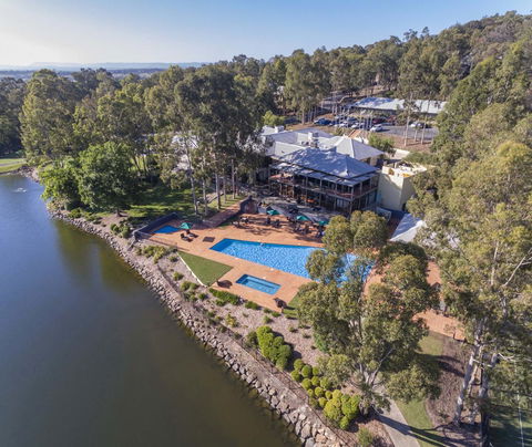 Oaks Cypress Lakes Resort - Accommodation VIC 0