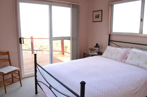 Bundle Hill Cottages - Accommodation VIC 27