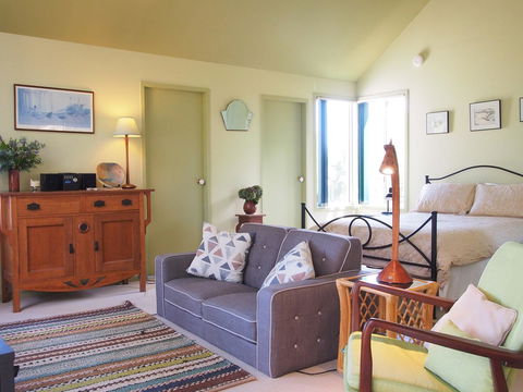 Bundle Hill Cottages - Accommodation VIC 19