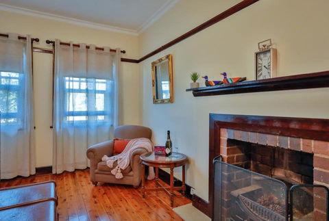 Jenkins Street Guesthouse - Accommodation VIC 12