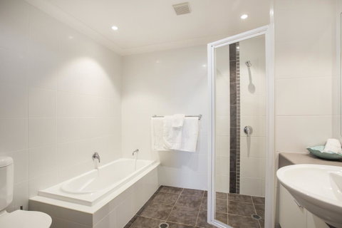 Beachfront 2 - Accommodation VIC 14