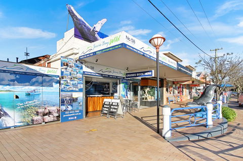 Huskisson Holiday Motel Cabins - Accommodation VIC 2