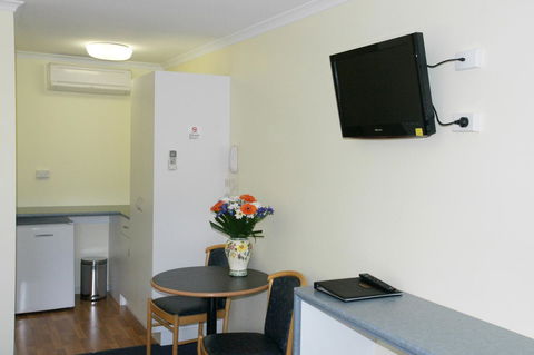Pelican Motor Inn - Accommodation VIC 32