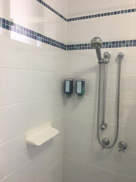 Pelican Motor Inn - Accommodation VIC 12