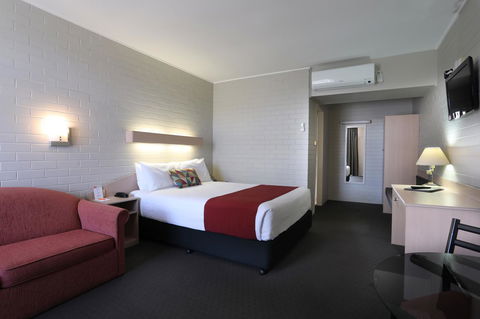 Econo Lodge Gateway Tamworth - Accommodation VIC 3