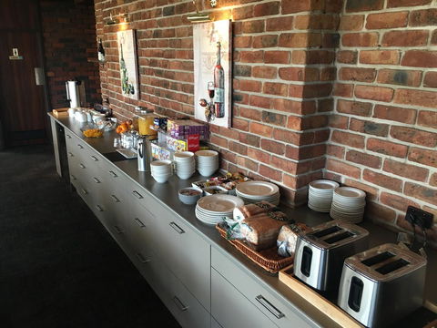 Econo Lodge Gateway Tamworth - Accommodation VIC 10