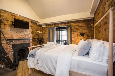 Chippendale Â· Quaint 1880â€™s Sydney Chippendale Terrace House - Accommodation VIC 0