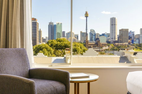 Holiday Inn Sydney Potts Point - Accommodation VIC 19