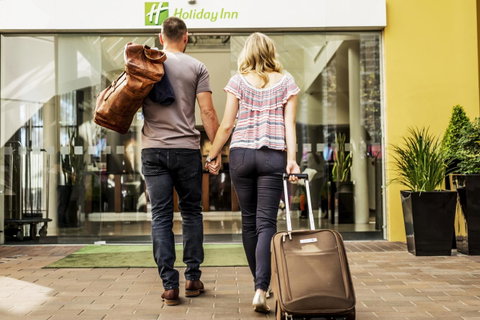 Holiday Inn Sydney Potts Point - Accommodation VIC 6