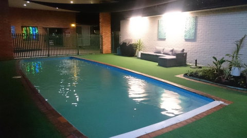 Adelong Motel - Accommodation VIC 2