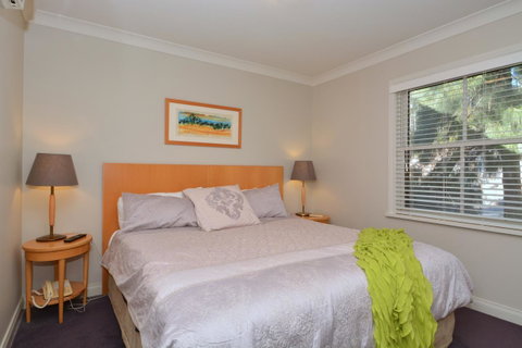 Villa 3br Chianti Villa Located Within Cypress Lakes Resort - Accommodation VIC 15