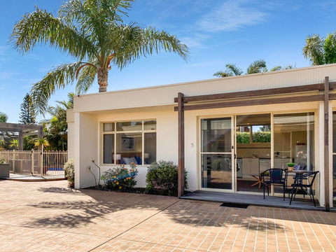 Seashells Apartments Merimbula - Accommodation VIC 6