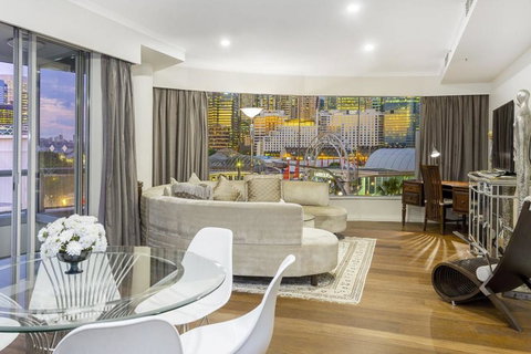 Darling Harbour ICC 3BR+PARKING+VIEWS è¾¾ä»¤æ¸¯å…¨æ™¯è±ªåŽä¸‰æˆ¿ - Accommodation VIC 1
