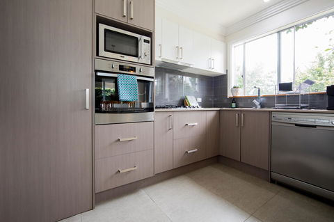 Armidale Cottage - House 2 - Accommodation VIC 15