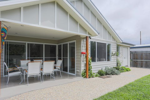 Armidale Cottage - House 2 - Accommodation VIC 0