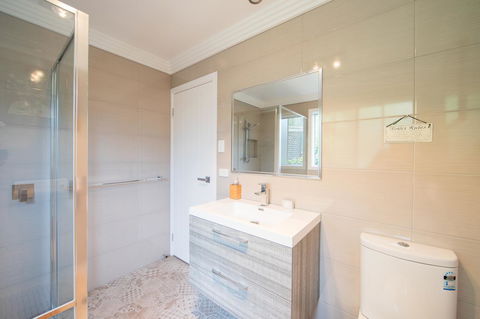 Armidale Cottage - House 2 - Accommodation VIC 29