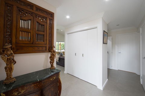 Armidale Cottage - House 2 - Accommodation VIC 10