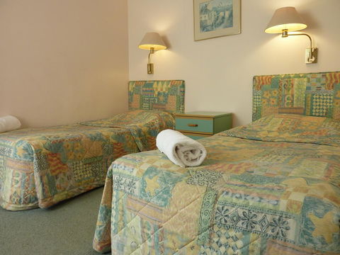 Sapphire Waters Motor Inn - Accommodation VIC 39