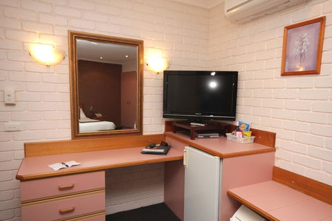 Sapphire Waters Motor Inn - Accommodation VIC 9