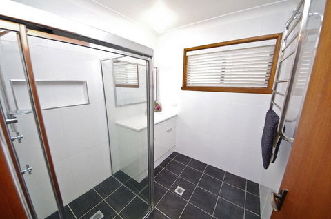 Breakaway, 11 Scott Street - Accommodation VIC 2