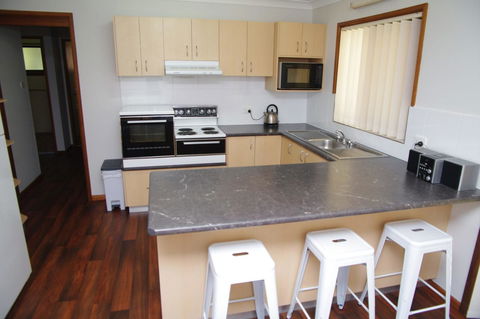Breakaway, 11 Scott Street - Accommodation VIC 1