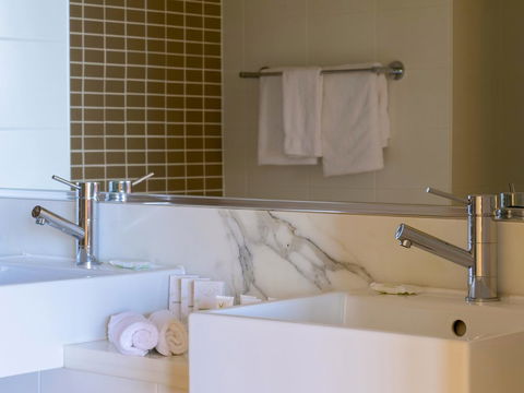 Sage Hotel Wollongong - Accommodation VIC 1