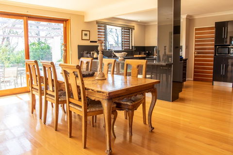 Belmont - Accommodation VIC 15