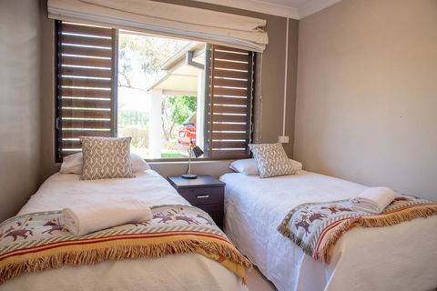 Belmont - Accommodation VIC 7