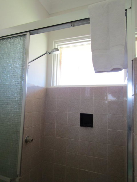 Allonville Gardens Motel - Accommodation VIC 23